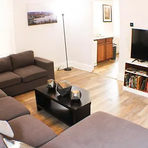 2 Bedroom - Off Street Parking - Amazing View Nearby Pittsburgh